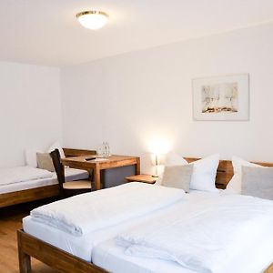 Dreibettzimmer